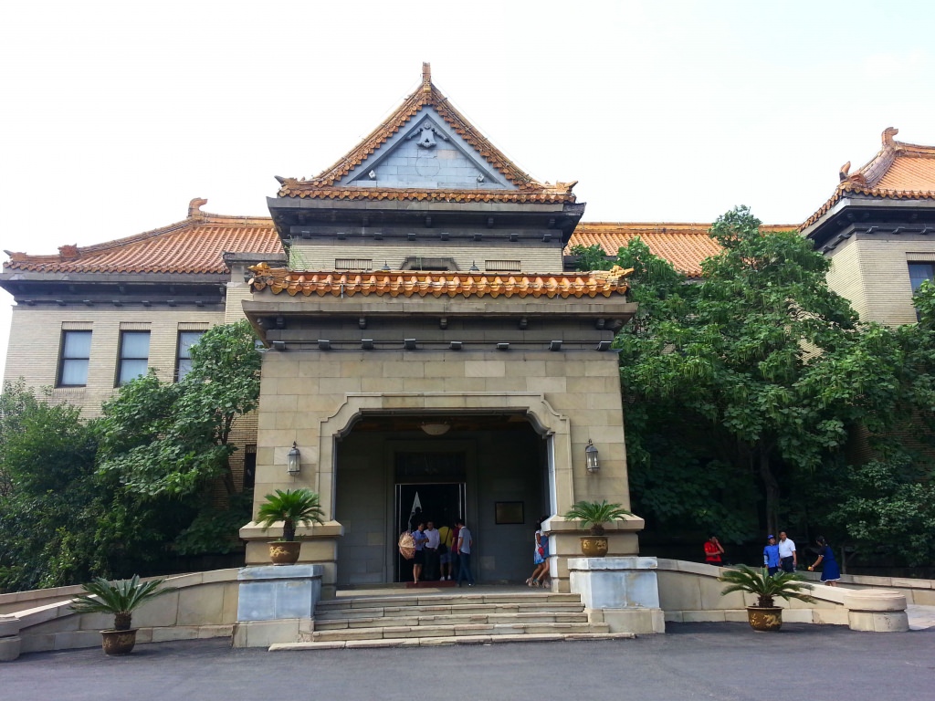 הארמון של פו-יי. שילוב של ארכיטקטורה סינית ומערבית (צילום: טל ניצן)