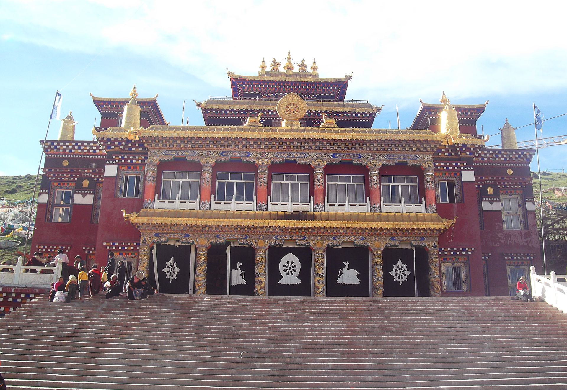 מקדש במתחם דזוגצ'ן גומפה (צילום: נוגה פייגה)