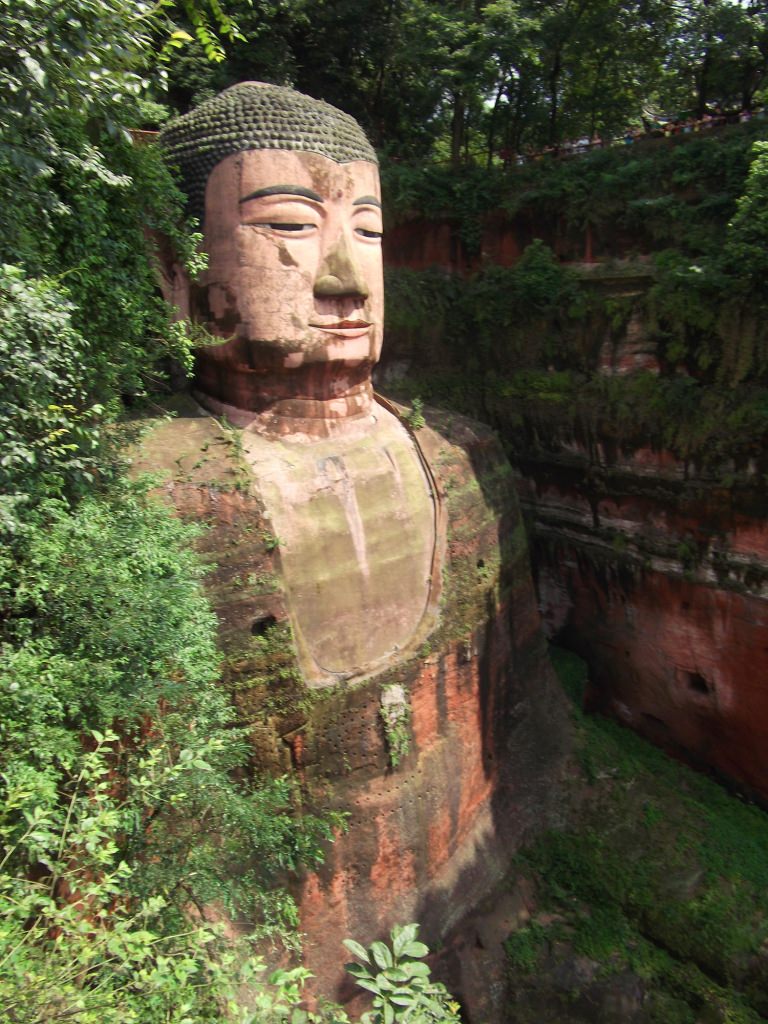 הבודהה הגדול של לשאן (צילום: נוגה פייגה)